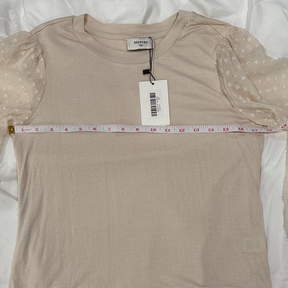 Chic Cream Textured Sleeve Blouse - Picture 10 of 15